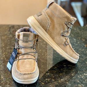 Women’s Hey Dude Shoes - Eloise Suede (Chestnut)